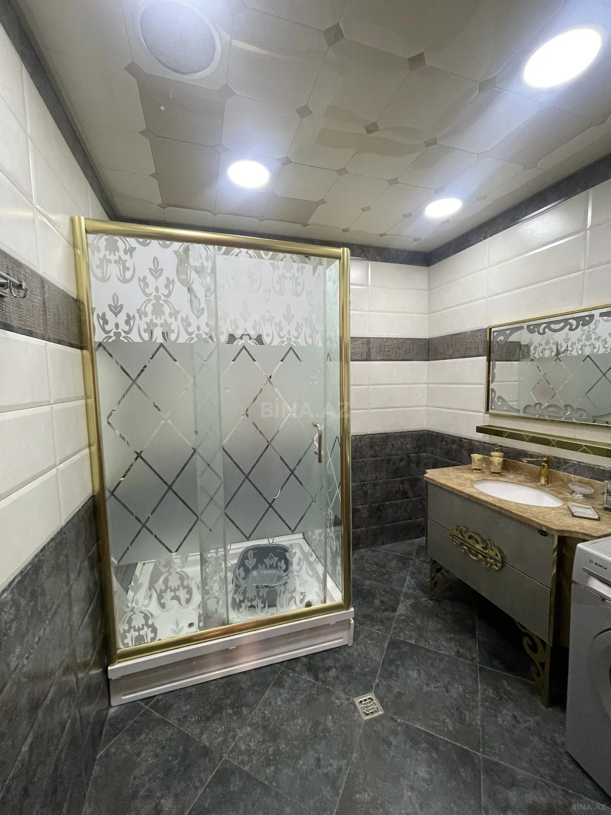 Kirayə verilir 3 otaqlı mənzil 150 m²