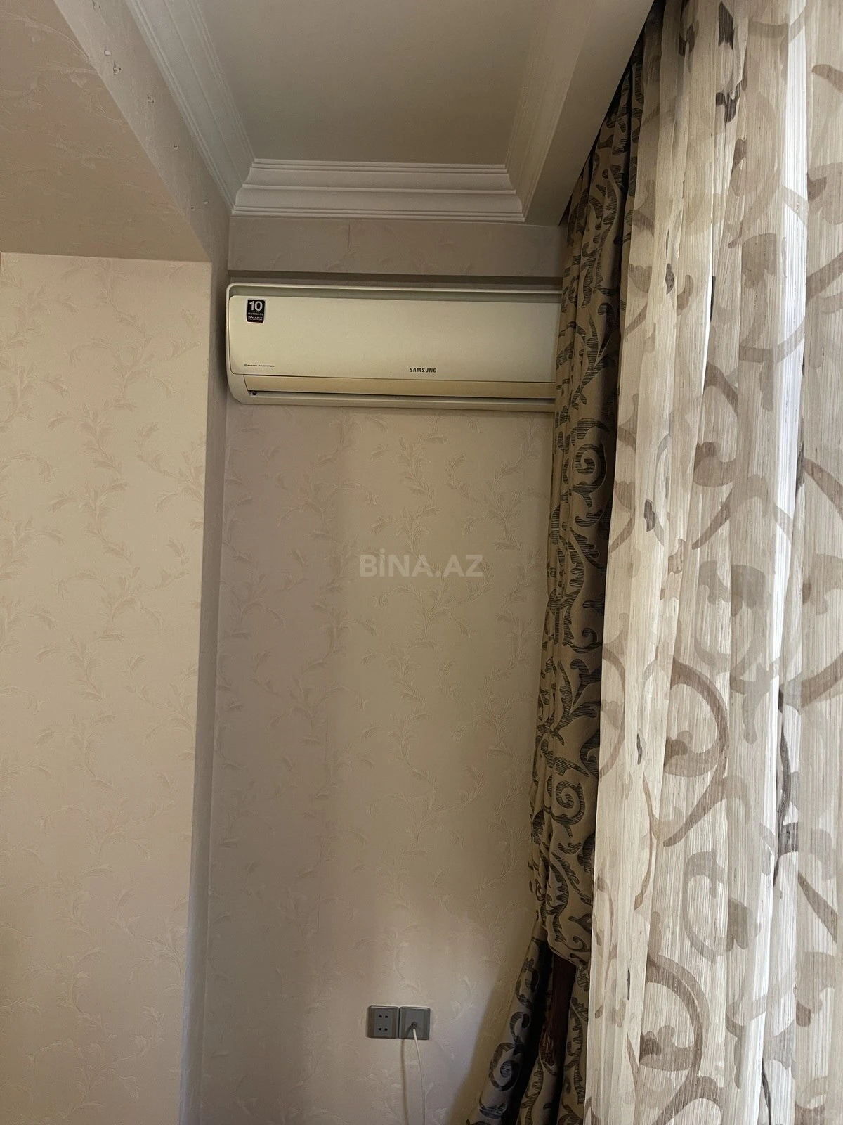 Kirayə verilir 3 otaqlı mənzil 150 m²