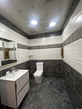 Kirayə verilir 3 otaqlı mənzil 150 m²