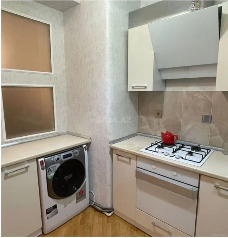 Kirayə verilir 2 otaqlı mənzil 60 m²