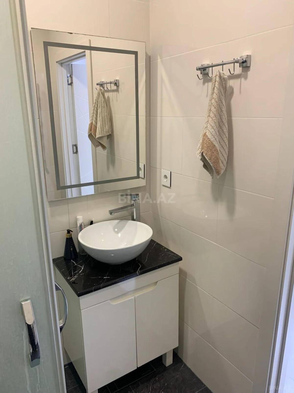 Satılır 2 otaqlı mənzil 62 m²