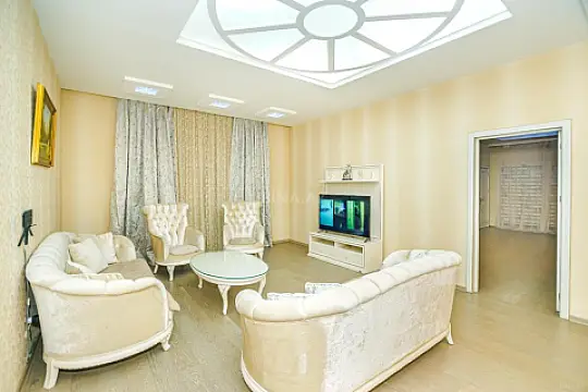 Satılır 4 otaqlı mənzil 176 m² — Bakı, Sahil qəs. 4 otaq 176.00 m²