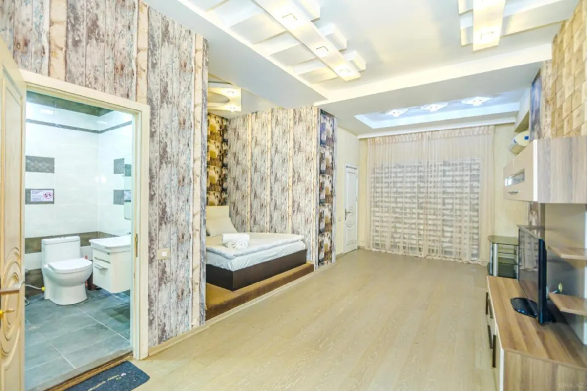 Satılır 4 otaqlı mənzil 176 m²