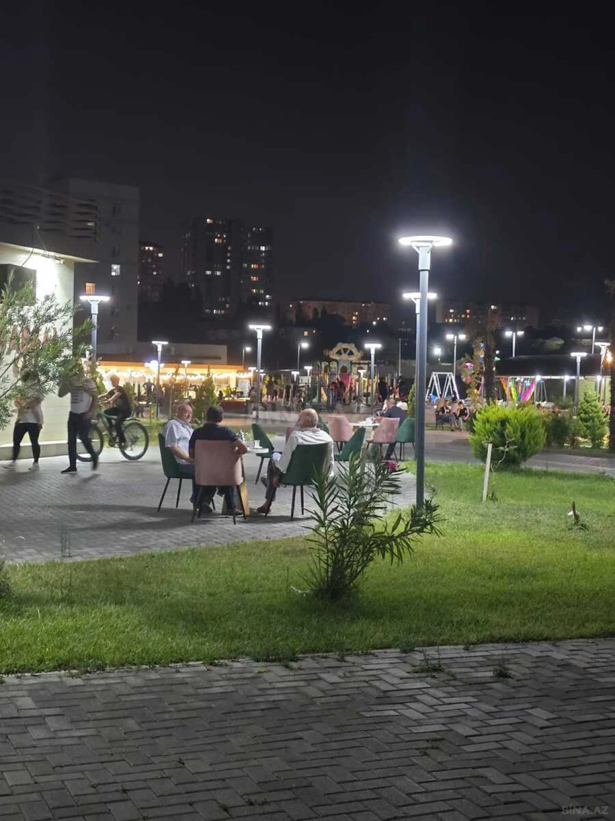 Satılır 2 otaqlı mənzil 65 m²