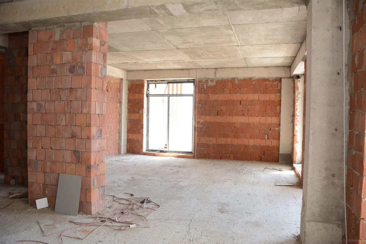 Satılır 3 otaqlı mənzil 128.1 m²