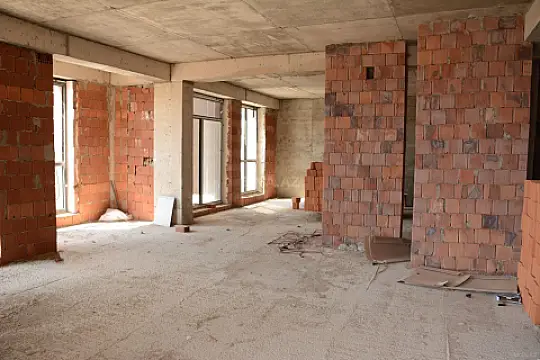 Satılır 3 otaqlı mənzil 128.1 m²