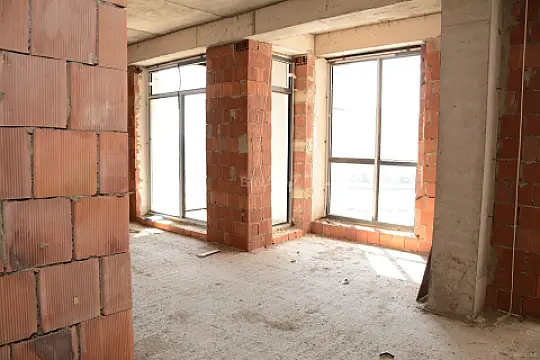 Satılır 3 otaqlı mənzil 128.1 m²