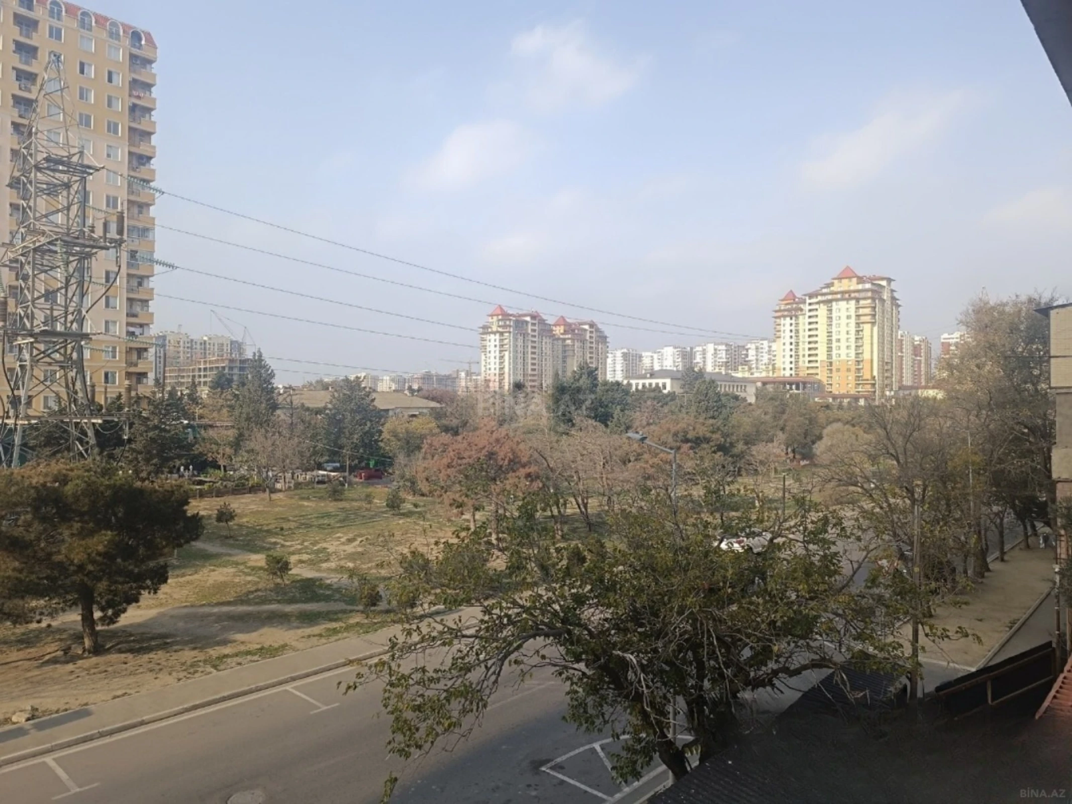 Satılır 2 otaqlı mənzil 85 m²