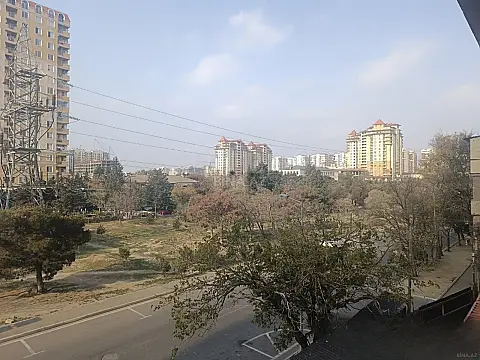 Satılır 2 otaqlı mənzil 85 m²