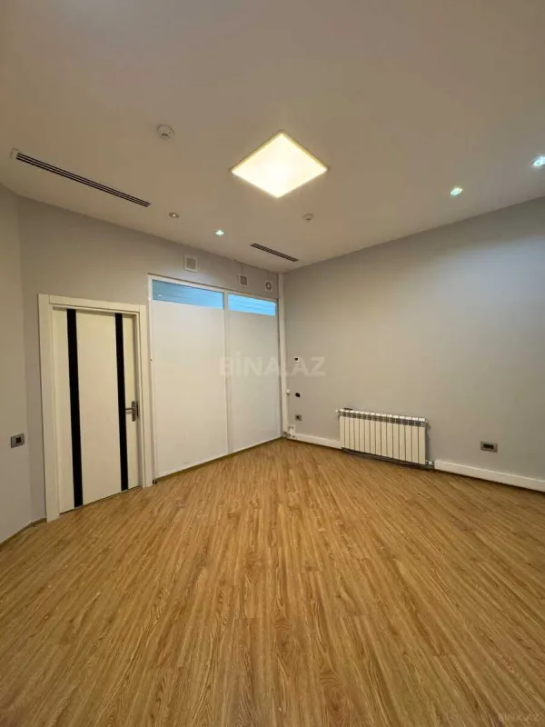 Kirayə verilir 4 otaqlı ofis 175 m²
