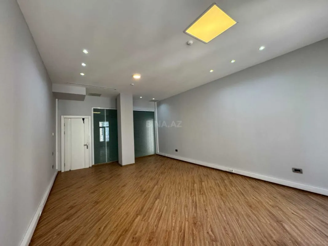 Kirayə verilir 4 otaqlı ofis 175 m²