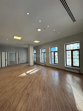 Kirayə verilir 4 otaqlı ofis 175 m²