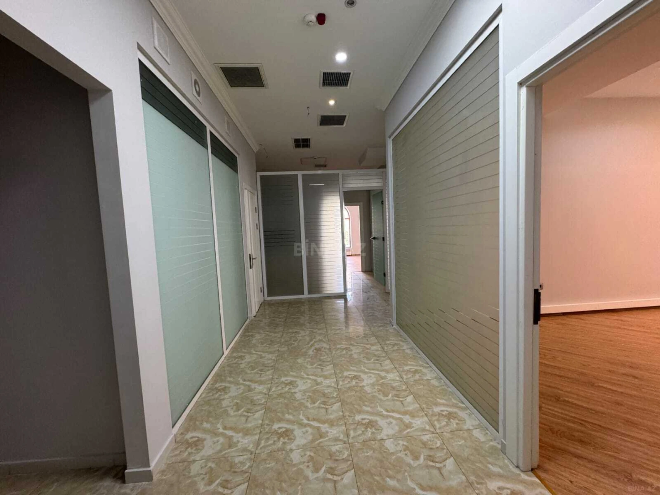 Kirayə verilir 4 otaqlı ofis 175 m²