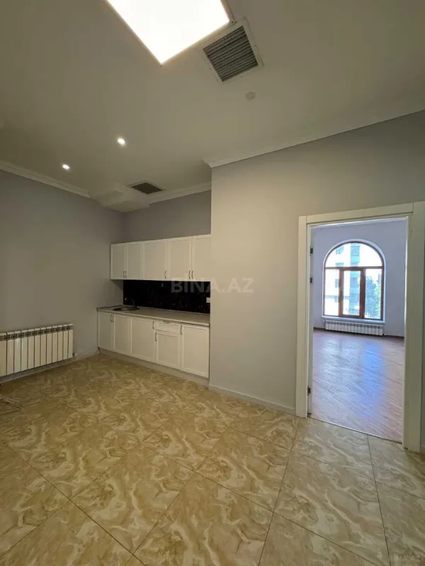 Kirayə verilir 4 otaqlı ofis 175 m²