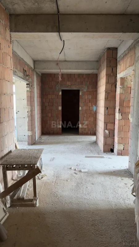 Satılır 3 otaqlı mənzil 198.4 m²