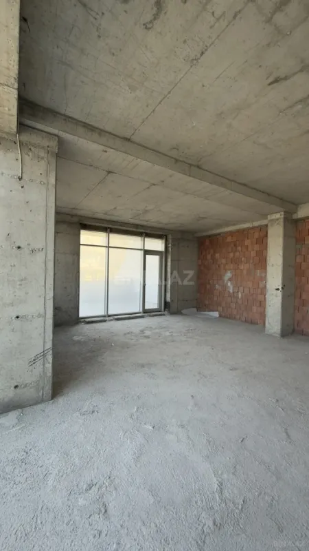 Satılır 3 otaqlı mənzil 198.4 m²