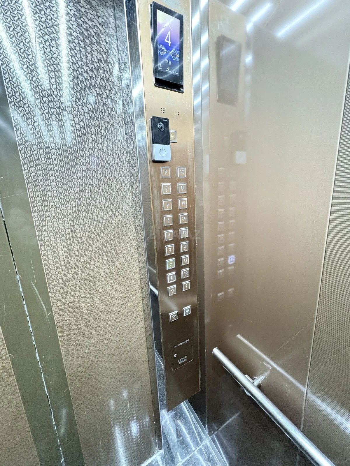 Satılır 3 otaqlı mənzil 85 m²