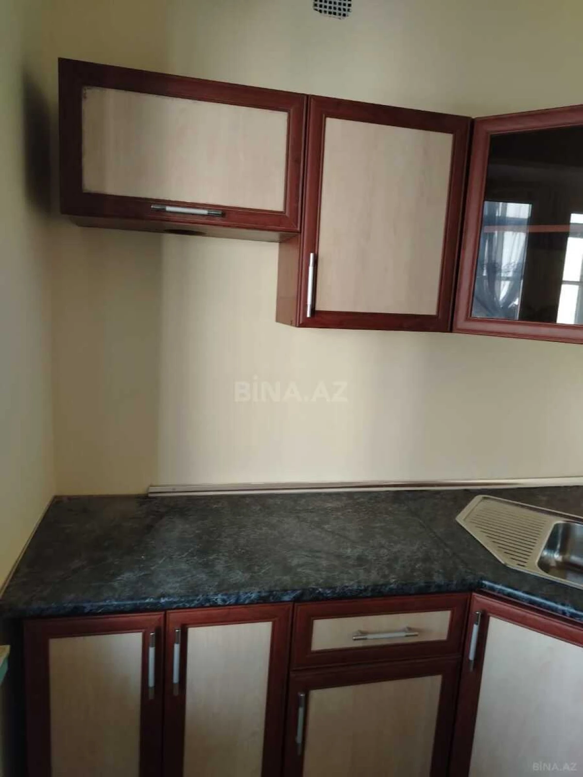 Kirayə verilir 2 otaqlı mənzil 48 m²