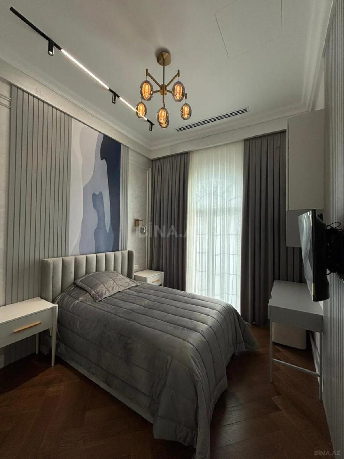 Kirayə verilir 3 otaqlı mənzil 135 m²