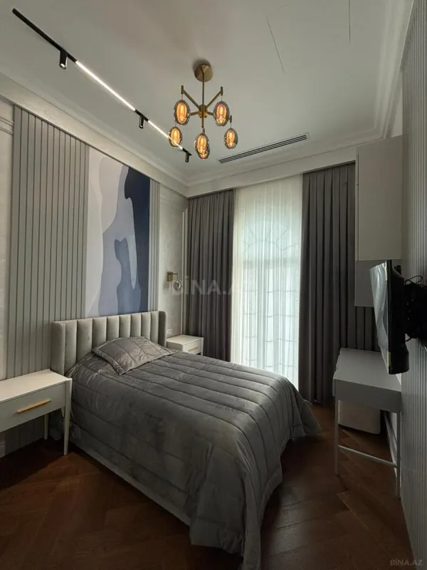 Kirayə verilir 3 otaqlı mənzil 135 m²