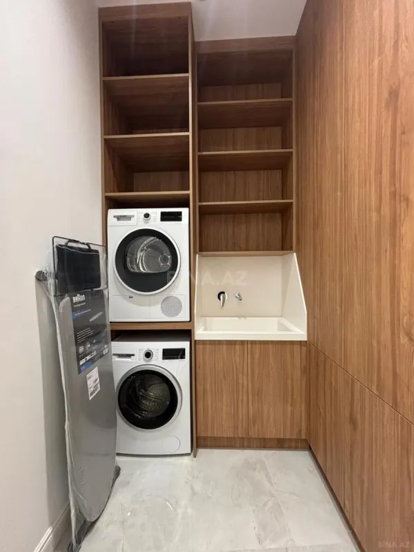 Kirayə verilir 3 otaqlı mənzil 135 m²