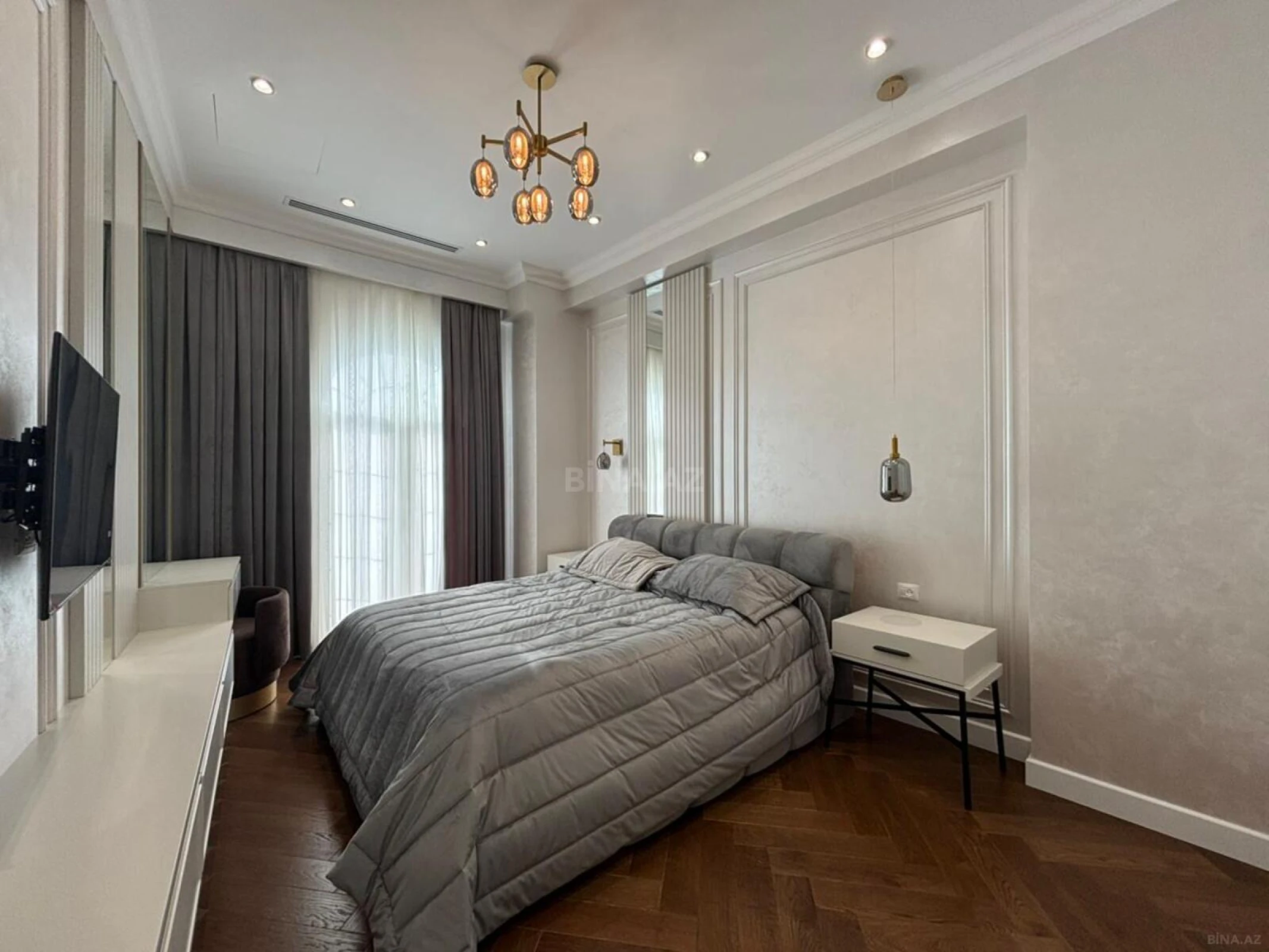 Kirayə verilir 3 otaqlı mənzil 135 m²