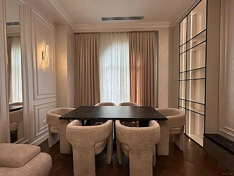 Kirayə verilir 3 otaqlı mənzil 135 m²