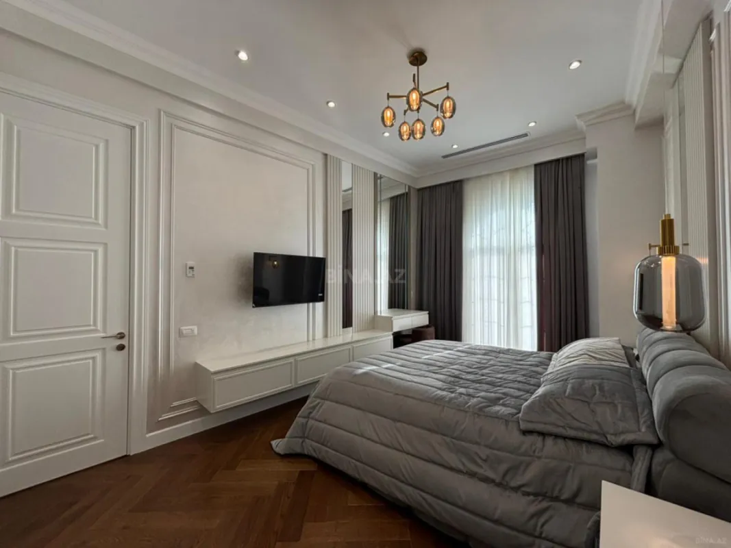 Kirayə verilir 3 otaqlı mənzil 135 m²