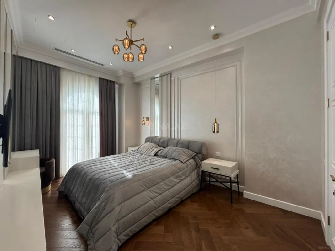 Kirayə verilir 3 otaqlı mənzil 135 m²