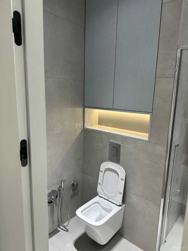 Kirayə verilir 2 otaqlı mənzil 66 m²