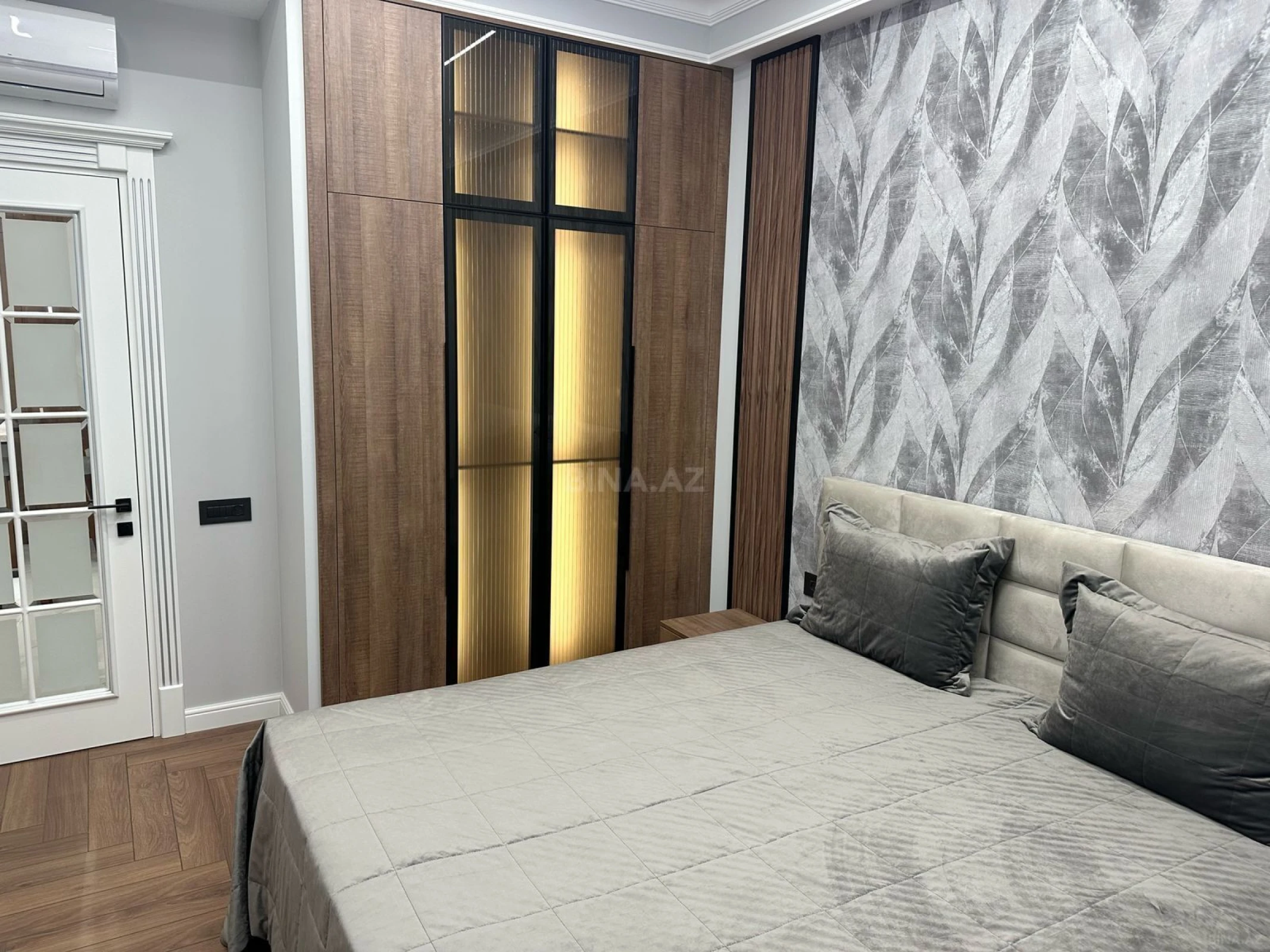 Kirayə verilir 2 otaqlı mənzil 66 m²
