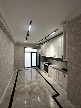 Kirayə verilir 3 otaqlı mənzil 140.2 m²