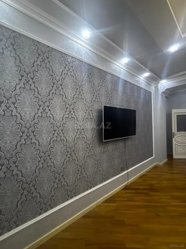 Kirayə verilir 3 otaqlı mənzil 145 m²