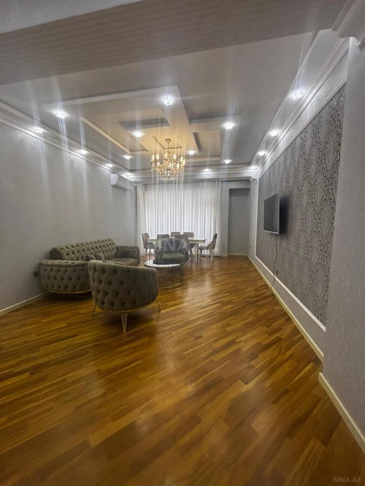 Kirayə verilir 3 otaqlı mənzil 145 m²