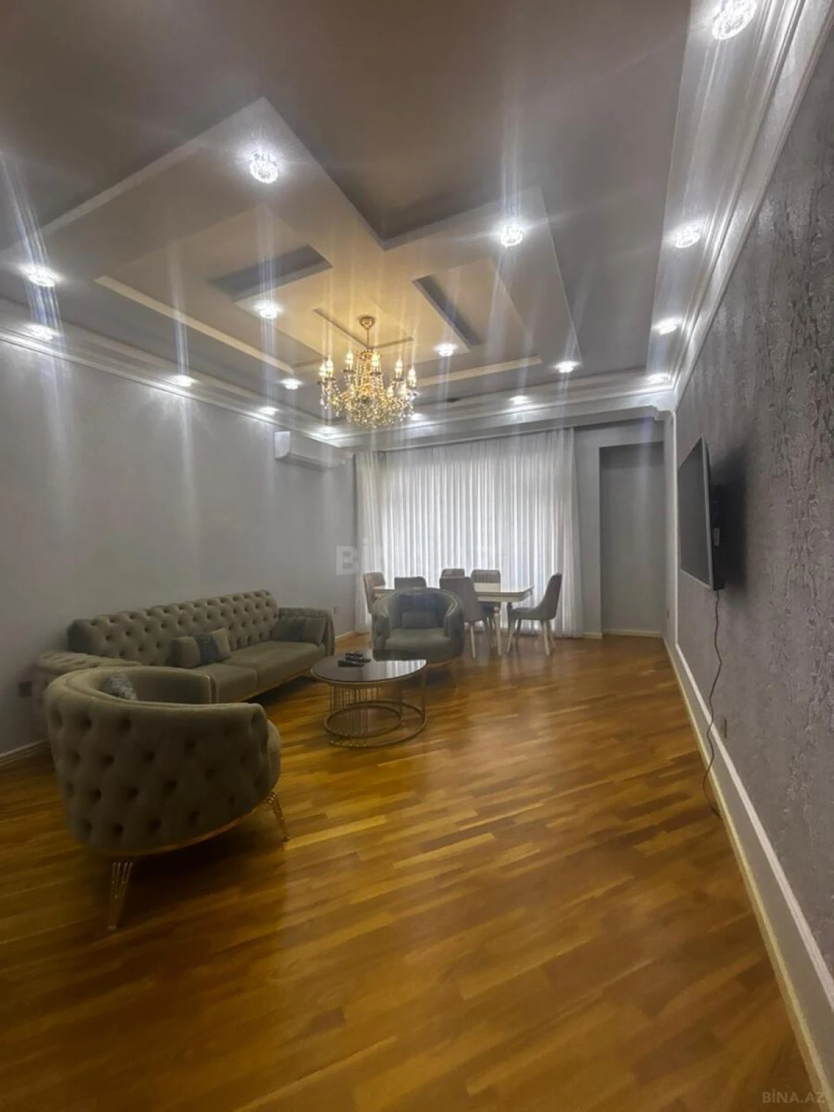 Kirayə verilir 3 otaqlı mənzil 145 m²