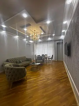Kirayə verilir 3 otaqlı mənzil 145 m²