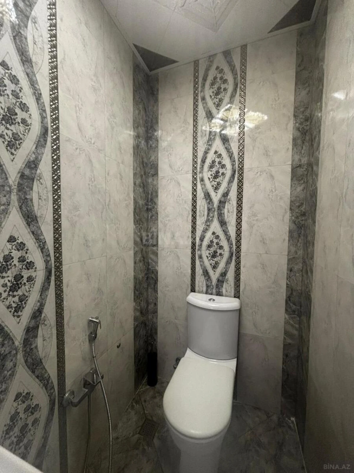 Kirayə verilir 3 otaqlı mənzil 145 m²