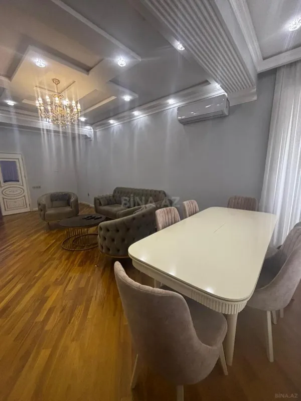 Kirayə verilir 3 otaqlı mənzil 145 m²