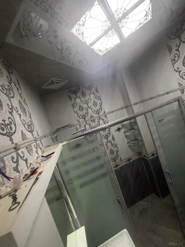 Kirayə verilir 3 otaqlı mənzil 145 m²