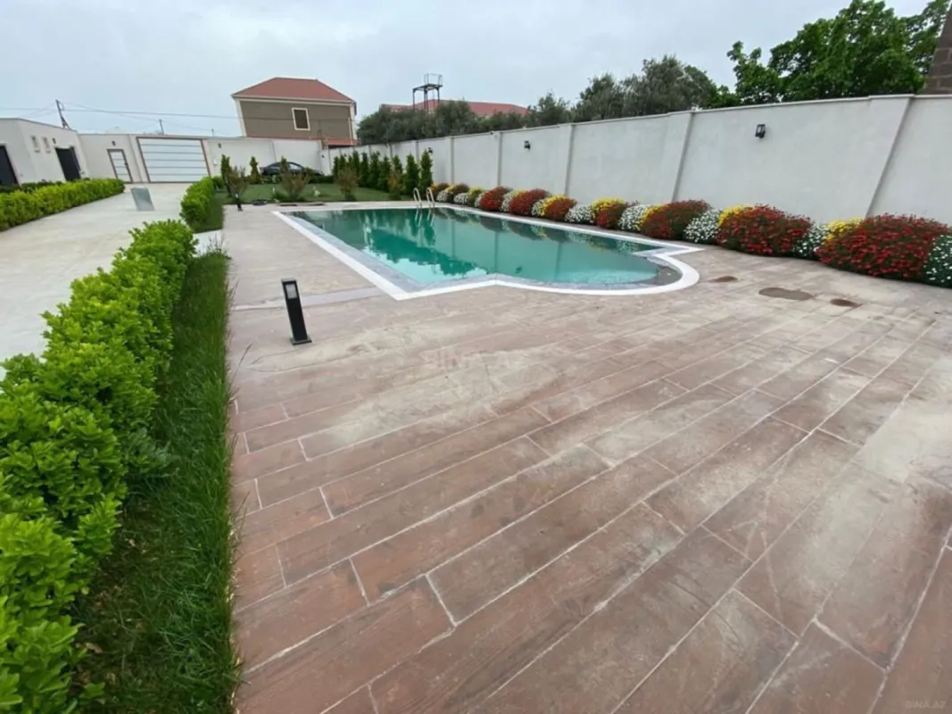 Kirayə verilir 5 otaqlı həyət evi 360 m²