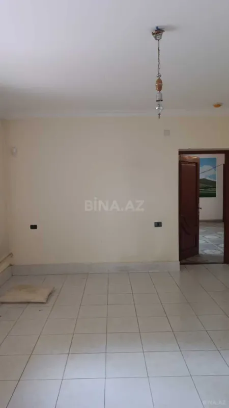 Satılır 8 otaqlı həyət evi 800 m²