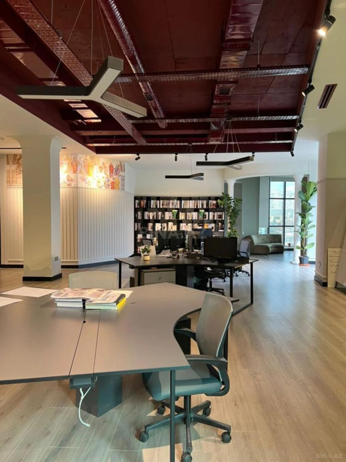 Kirayə verilir 10 otaqlı ofis 1200 m²