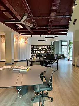 Kirayə verilir 10 otaqlı ofis 1200 m²