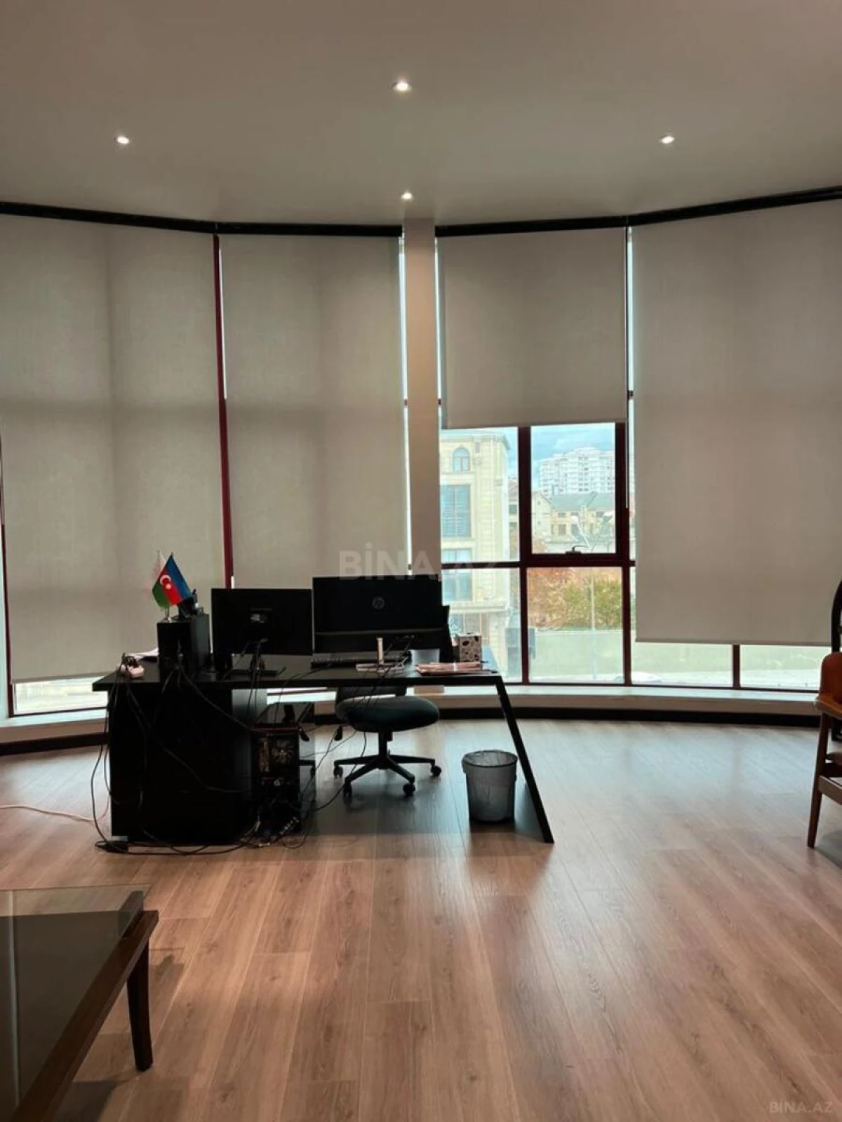Kirayə verilir 10 otaqlı ofis 1200 m²
