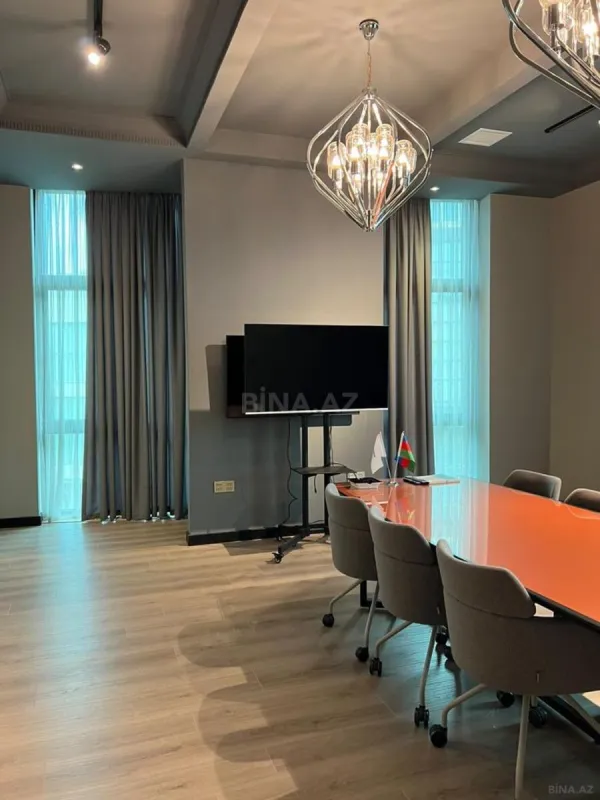 Kirayə verilir 10 otaqlı ofis 1200 m²