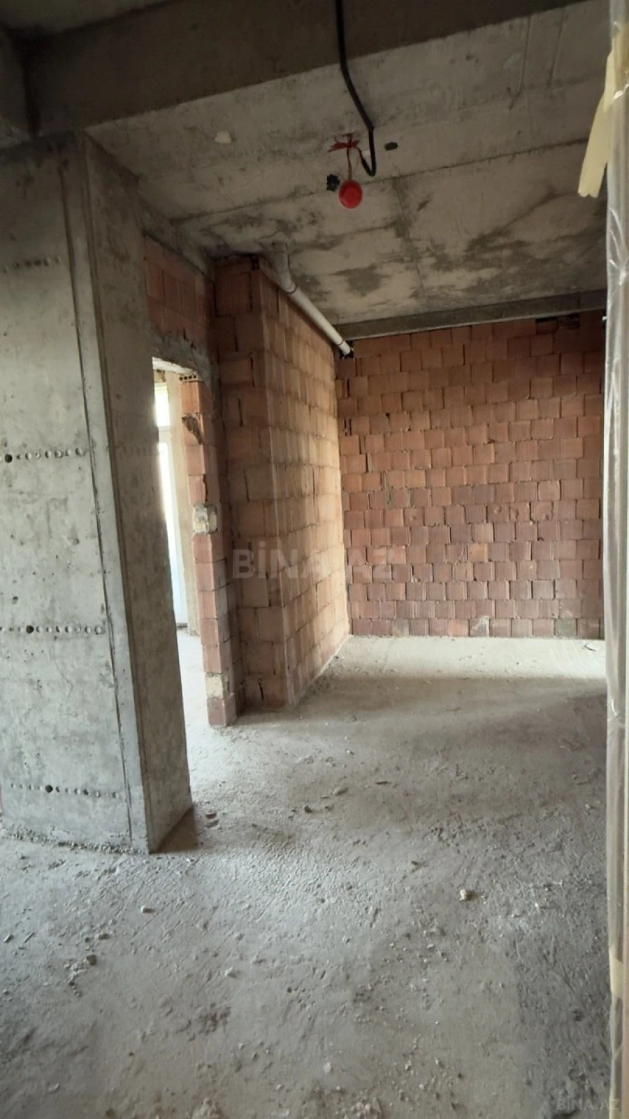 Satılır 3 otaqlı mənzil 164 m²