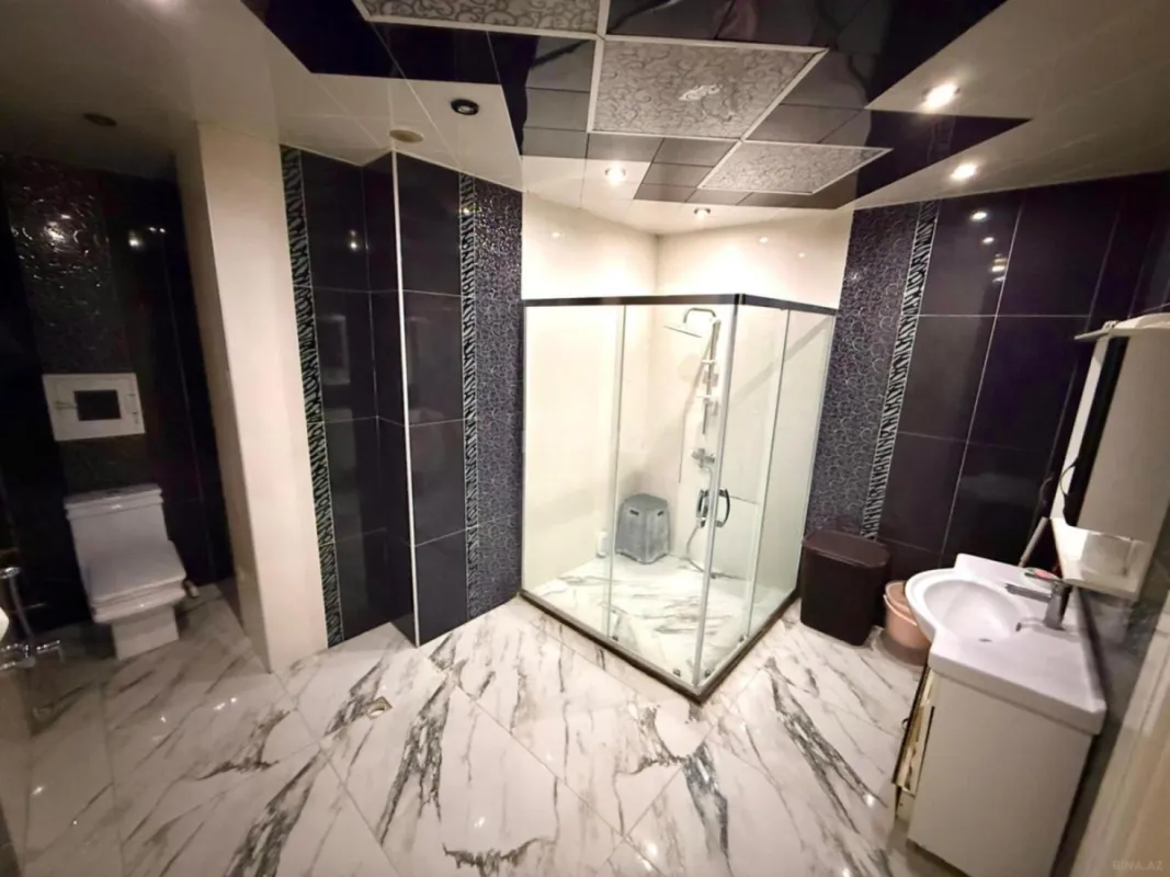 Kirayə verilir 4 otaqlı mənzil 255 m²