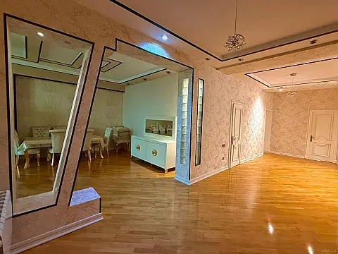 Kirayə verilir 4 otaqlı mənzil 255 m²