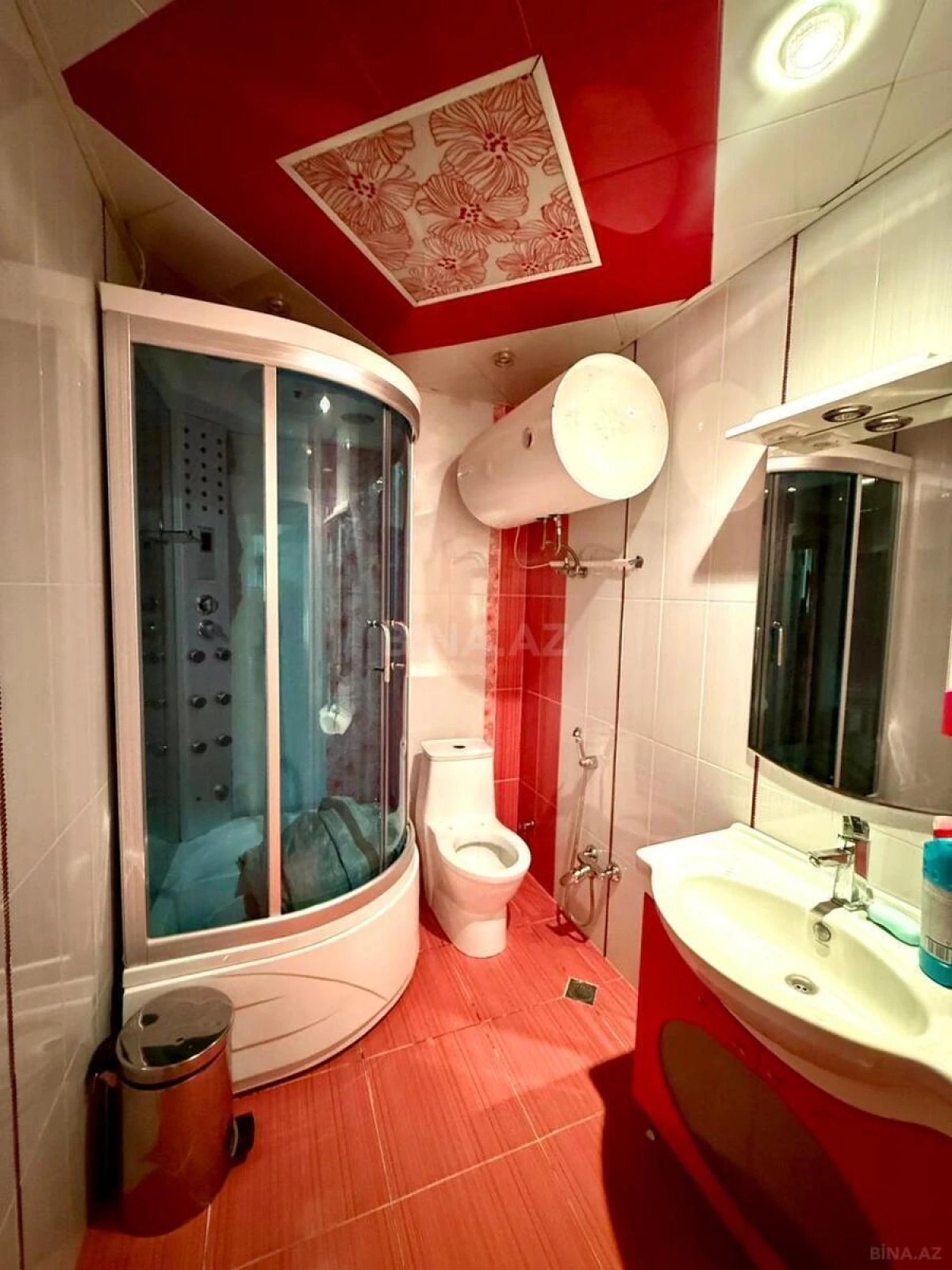 Kirayə verilir 4 otaqlı mənzil 255 m²