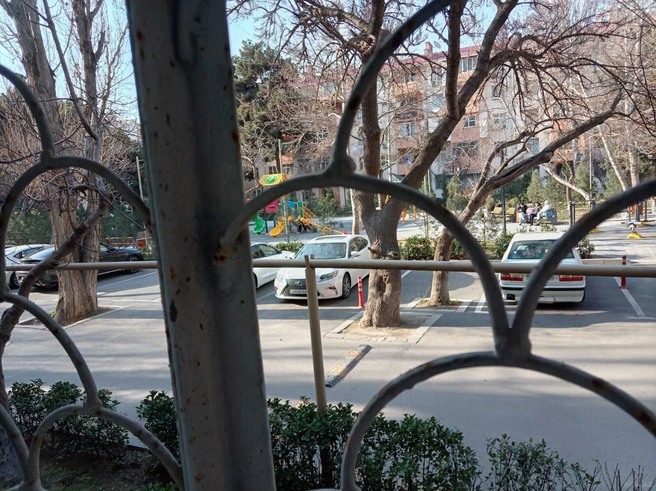 Kirayə verilir 2 otaqlı mənzil 50 m²